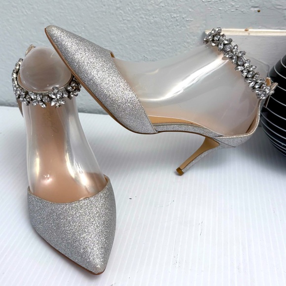 Jewel Badgley Mischka Silver Raleigh Rhinestone Ankle Strap Pumps Size 7.5 - Picture 12 of 12